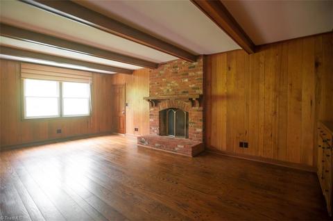 942 Nottingham Rd, High Point, NC 27262 photo 11