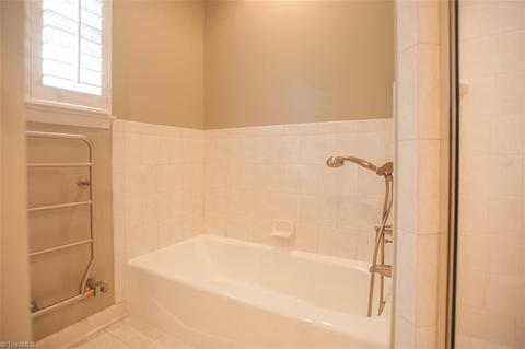 942 Nottingham Rd, High Point, NC 27262 photo 16