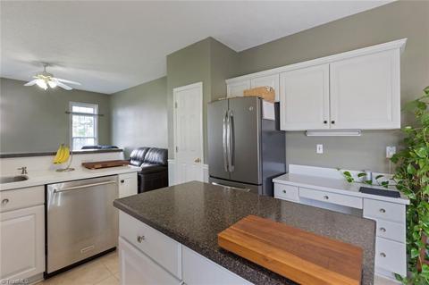 3658 Single Leaf Ct, High Point, NC 27265 photo 11