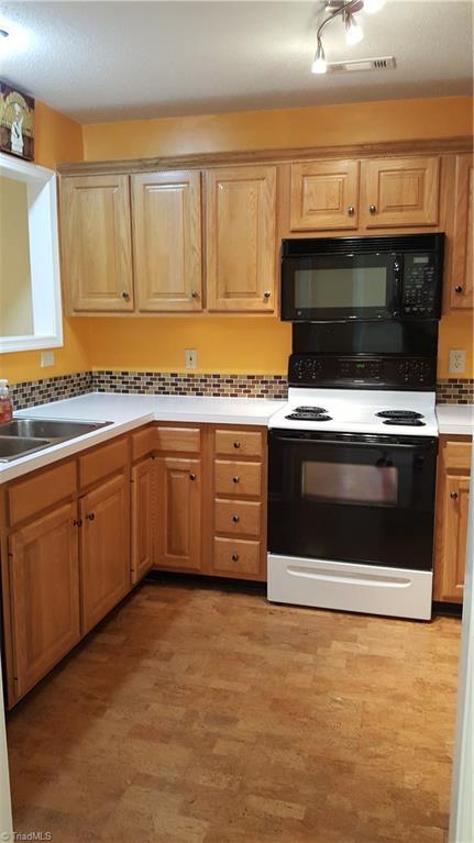 Undisclosed, High Point, NC 27265 photo 6