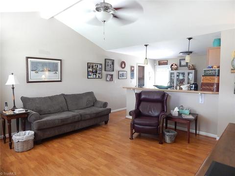 101 Calloway Ct, King, NC 27021 photo 4