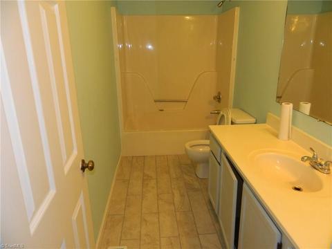 4807 Whisper Oak Dr, Trinity, NC 27370 photo 11