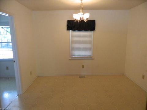 4807 Whisper Oak Dr, Trinity, NC 27370 photo 6