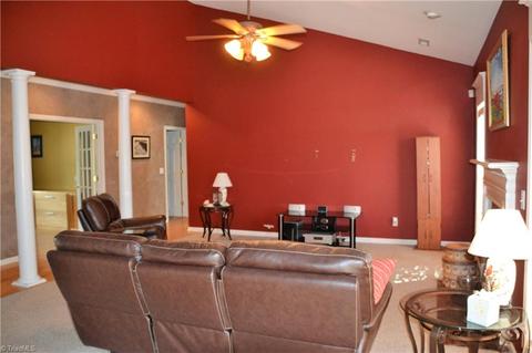 1810 Runner Stone Dr, High Point, NC 27265 photo 4