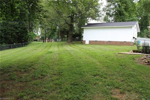8 Single Tree Ln, Thomasville, NC 27360 photo 17