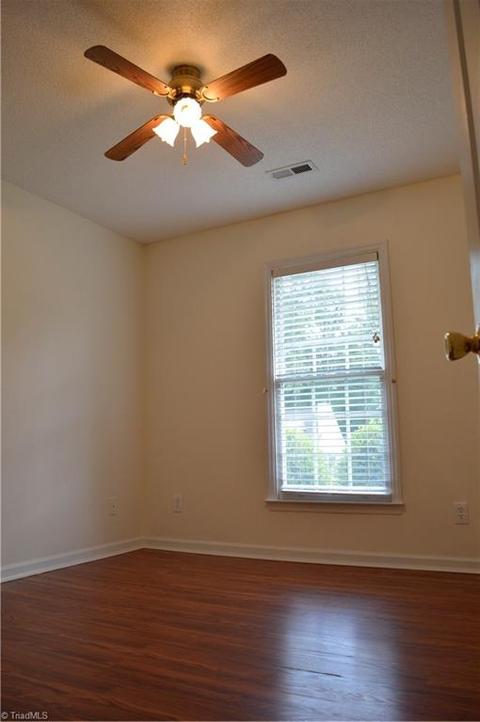3945 Patsy Dr, Winston Salem, NC 27107 photo 11