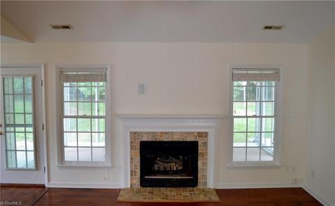 3945 Patsy Dr, Winston Salem, NC 27107 photo 8