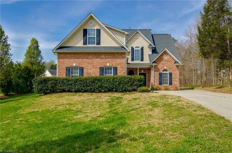 4035 Waterview Rd, High Point, NC 27265 photo 2