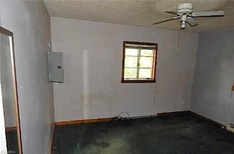 4954 Ronniedale Rd, Trinity, NC 27370 photo 6