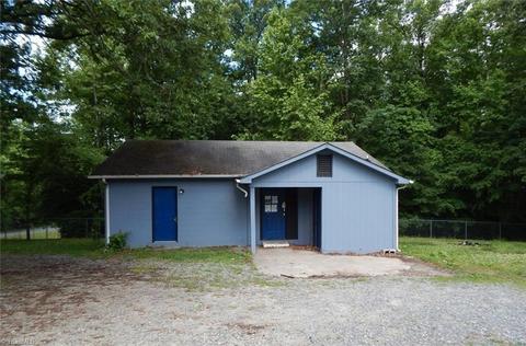 4954 Ronniedale Rd, Trinity, NC 27370 photo 1