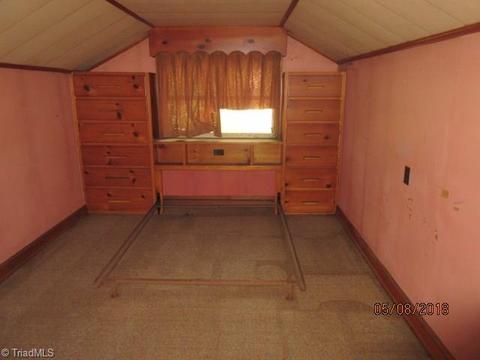 117 Old Mill Rd, High Point, NC 27265 photo 9