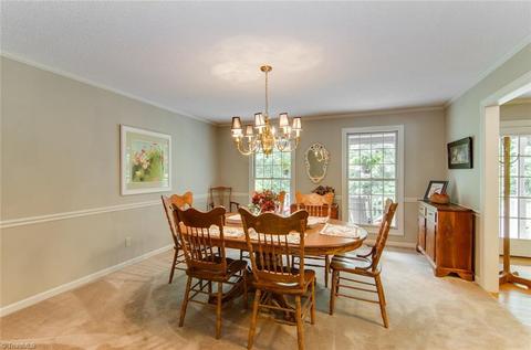 231 Pine Tree Ln, High Point, NC 27265 photo 15