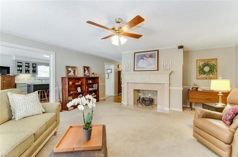 231 Pine Tree Ln, High Point, NC 27265 photo 5