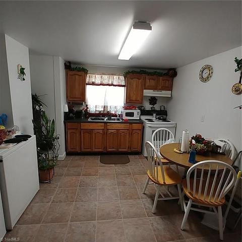 213 Friendly Ave, High Point, NC 27260 photo 14