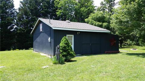 638 Flippin Rd, Lowgap, NC 27024 photo 6