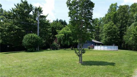 638 Flippin Rd, Lowgap, NC 27024 photo 4