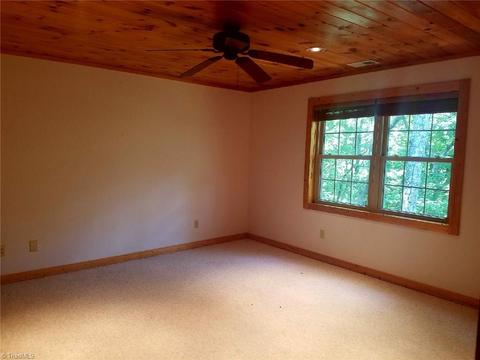 292 Doe Run, Purlear, NC 28665 photo 21