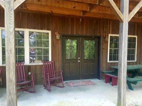 292 Doe Run, Purlear, NC 28665 photo 28