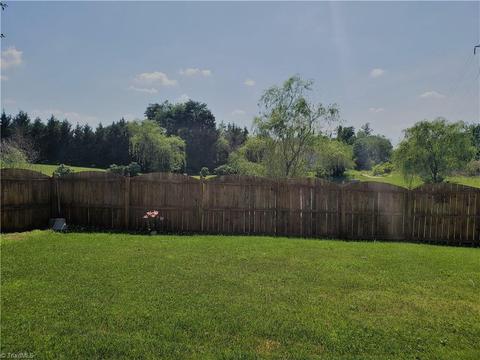 4541 Treebark Ln, High Point, NC 27265 photo 15