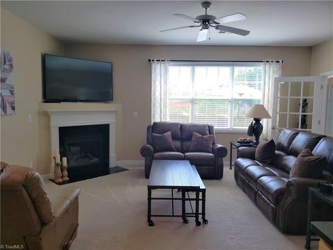4541 Treebark Ln, High Point, NC 27265 photo 6