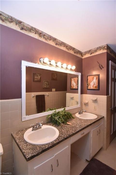 203 Overlook Dr, Advance, NC 27006 photo 13
