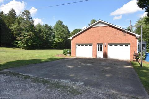 203 Overlook Dr, Advance, NC 27006 photo 19