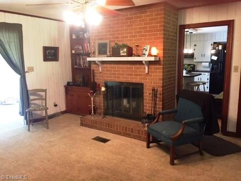 203 Overlook Dr, Advance, NC 27006 photo 10
