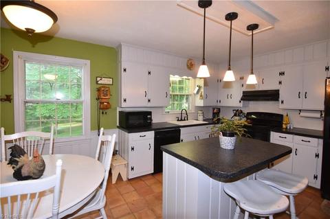 203 Overlook Dr, Advance, NC 27006 photo 6