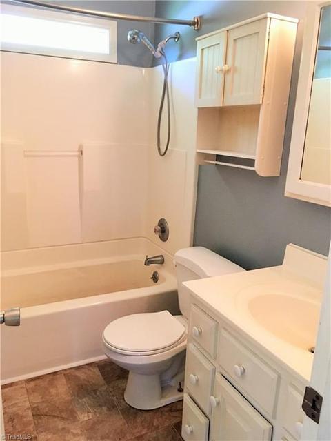 2718 Janice Dr, High Point, NC 27263 photo 4
