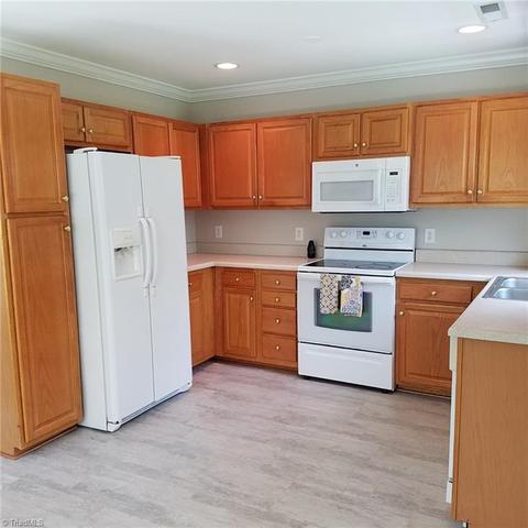 3855 Range Crest Ct, High Point, NC 27265 photo 8