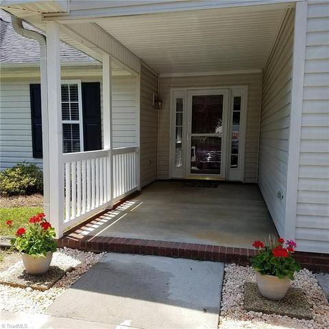 3855 Range Crest Ct, High Point, NC 27265 photo 3