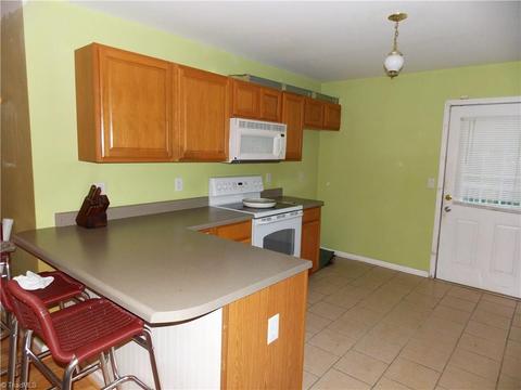 1310 Unity St, Thomasville, NC 27360 photo 5