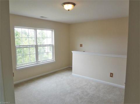 2126 Cliffvale Dr, High Point, NC 27262 photo 13