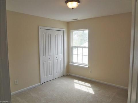 2126 Cliffvale Dr, High Point, NC 27262 photo 20