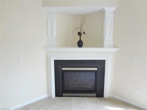 2126 Cliffvale Dr, High Point, NC 27262 photo 7