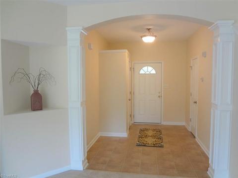 2126 Cliffvale Dr, High Point, NC 27262 photo 3