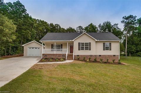 2170 Regency Dr, Randleman, NC 27317 photo 1
