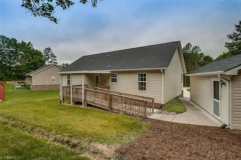 2170 Regency Dr, Randleman, NC 27317 photo 16