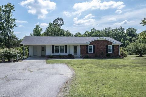 4624 Peace Rd, Trinity, NC 27370 photo 1