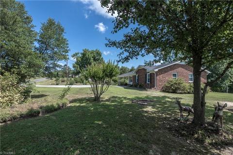 4624 Peace Rd, Trinity, NC 27370 photo 2