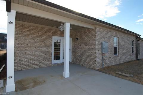 304 Rollingbrook Ct, Clemmons, NC 27012 photo 24