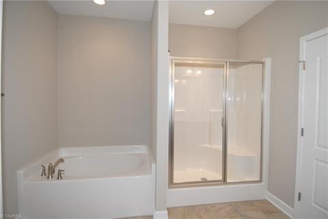 304 Rollingbrook Ct, Clemmons, NC 27012 photo 15