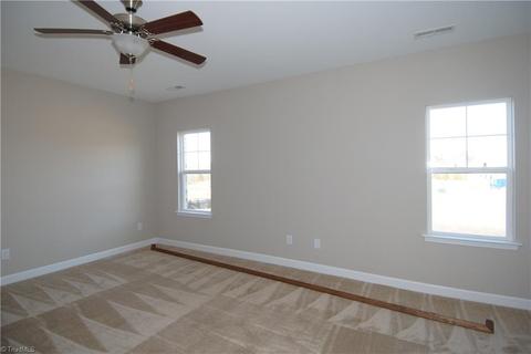 304 Rollingbrook Ct, Clemmons, NC 27012 photo 12
