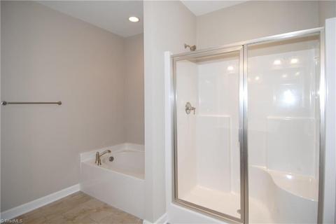 304 Rollingbrook Ct, Clemmons, NC 27012 photo 16