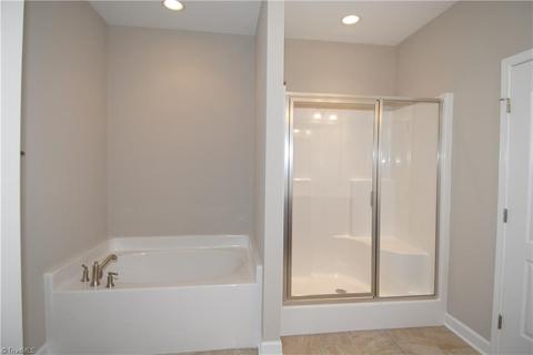 304 Rollingbrook Ct, Clemmons, NC 27012 photo 14