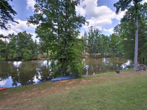 2913 Walbrook Ter, Browns Summit, NC 27214 photo 26