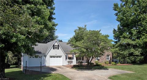 369 Mountainview Rd, King, NC 27021 photo 4