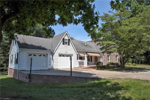 369 Mountainview Rd, King, NC 27021 photo 3