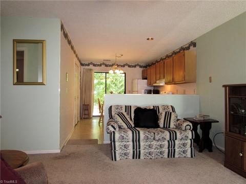 804 English Ct, Trinity, NC 27370 photo 3