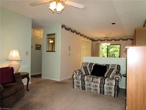 804 English Ct, Trinity, NC 27370 photo 2